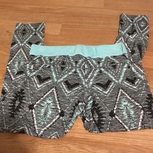 Geometrical Pattern Leggings